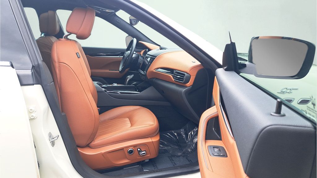 Used 2022 Maserati Levante GT AWD/4WD image 16