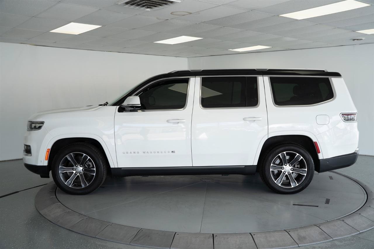 Used 2022 Jeep Grand Wagoneer Series I AWD/4WD image 4