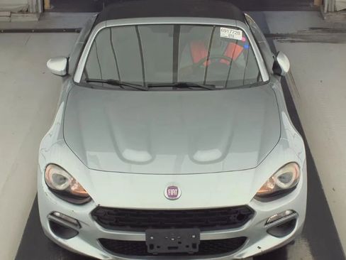 Used 2018 FIAT 124 Spider Classica RWD image 9