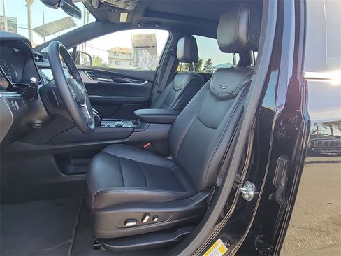 Used 2025 Cadillac XT5 Premium Luxury image 20