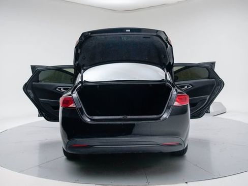 Used 2016 Chrysler 200 LX FWD image 20