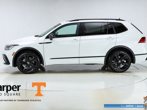 Used 2023 Volkswagen Tiguan SE R-Line AWD/4WD image 40