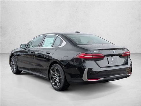 New 2026 BMW 530i xDrive image 9