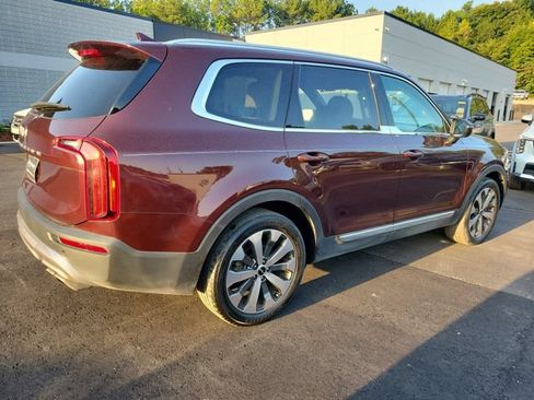 Used 2022 Kia Telluride EX w/ EX Premium Package AWD/4WD image 5