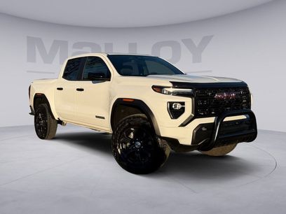 Used 2024 GMC Canyon Elevation w/ Convenience Package