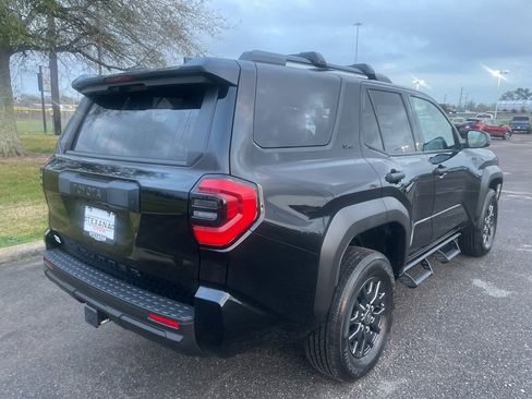 New 2026 Toyota 4Runner SR5 image 7