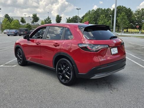 Used 2025 Honda HR-V Sport image 6