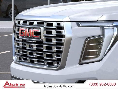 New 2026 GMC Yukon XL Denali w/ Denali Reserve Package AWD/4WD image 13