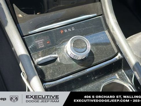 Used 2022 Jeep Grand Cherokee L Limited AWD/4WD image 18