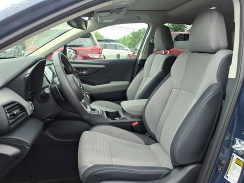 Certified 2025 Subaru Outback Premium AWD/4WD image 18