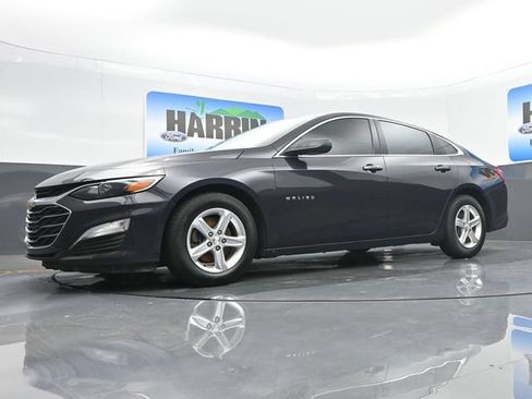 Used 2023 Chevrolet Malibu LS FWD image 18