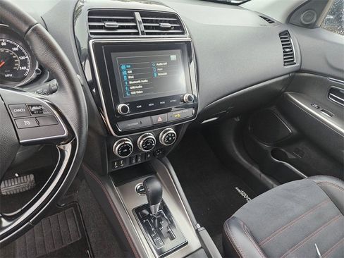 Used 2025 Mitsubishi Outlander Sport SE image 20