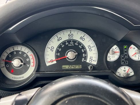 Used 2011 Toyota FJ Cruiser 4WD image 26