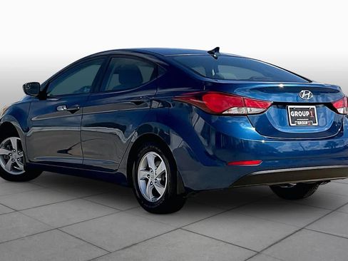 Used 2015 Hyundai Elantra SE FWD image 9
