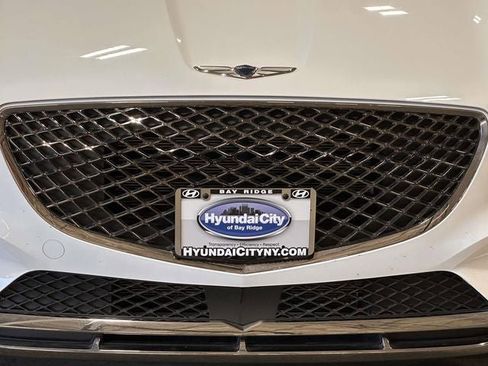 Used 2023 Genesis GV70 2.5T w/ Select Package AWD/4WD image 12