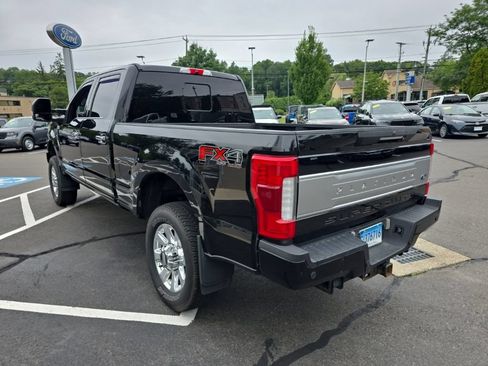 Used 2019 Ford F350 Platinum w/ FX4 Off-Road Package AWD/4WD image 3