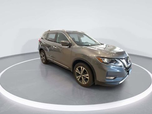 Used 2017 Nissan Rogue SL AWD/4WD image 2