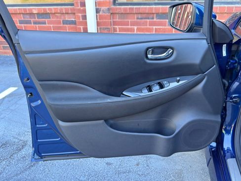 Used 2025 Nissan Leaf SV Plus image 37