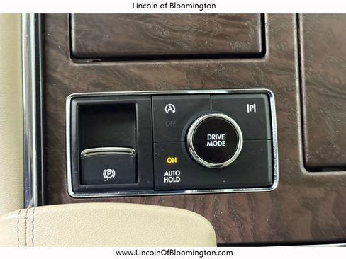 Certified 2024 Lincoln Navigator L Reserve AWD/4WD image 31