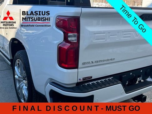 Used 2023 Chevrolet Silverado 1500 High Country w/ High Country Premium Package AWD/4WD image 18