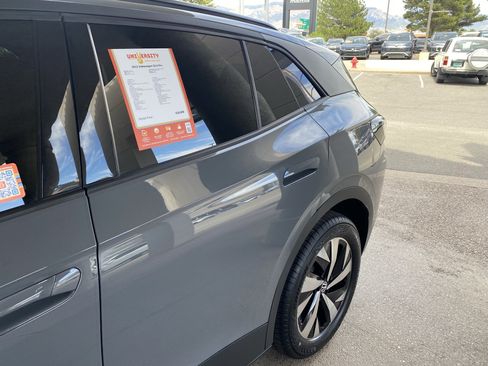 Certified 2023 Volkswagen ID.4 Pro AWD/4WD image 51