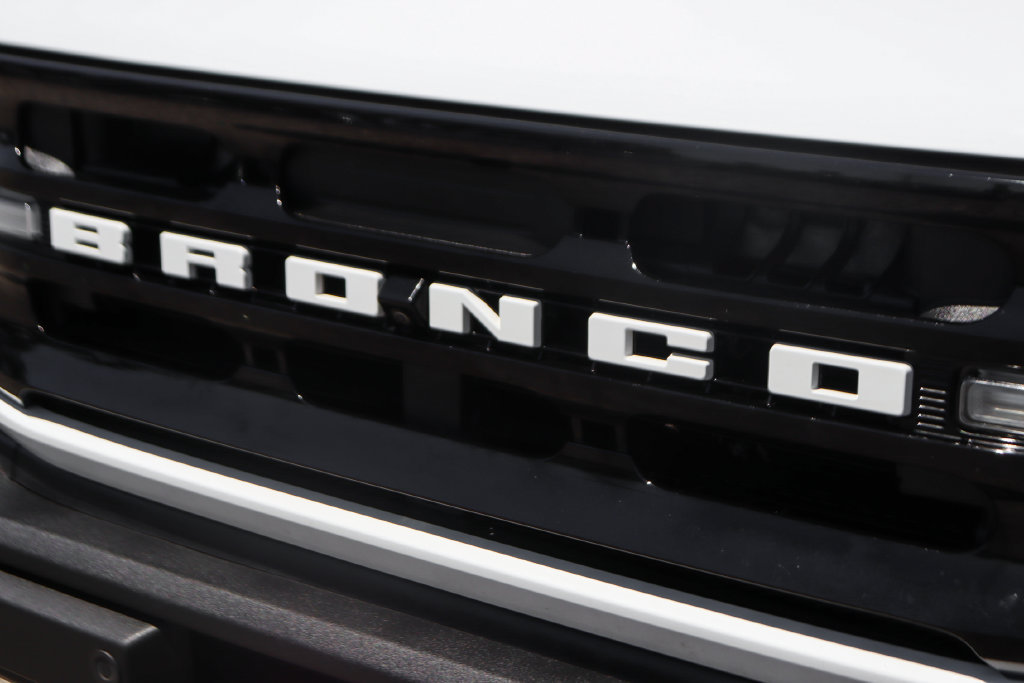 Used 2024 Ford Bronco Outer Banks AWD/4WD image 47