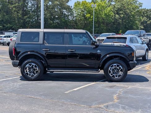 New 2026 Ford Bronco Outer Banks AWD/4WD image 3