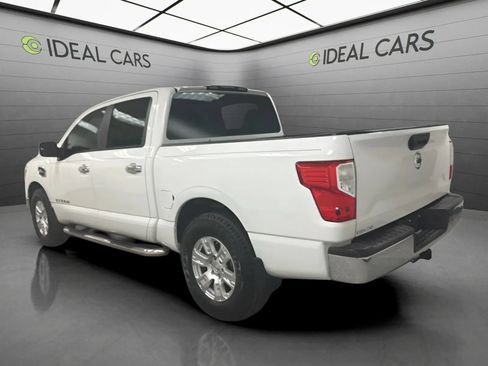 Used 2017 Nissan Titan SV RWD image 7