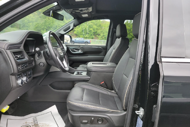 Used 2022 GMC Yukon SLT w/ SLT Premium Package AWD/4WD image 7