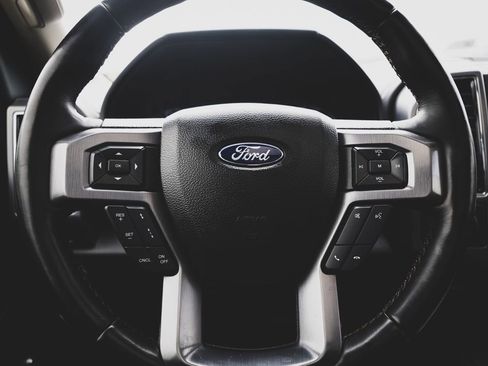 Used 2020 Ford Expedition Max Platinum AWD/4WD image 5