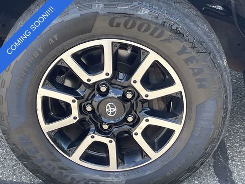 Used 2016 Toyota Tundra SR5 w/ TRD Off Road Package AWD/4WD image 33