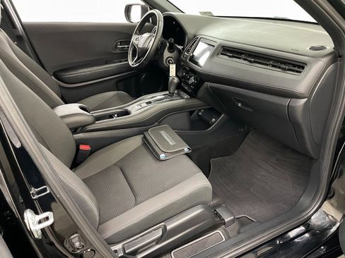 Used 2021 Honda HR-V Sport image 33