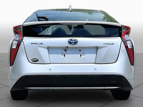 Used 2018 Toyota Prius Two w/ Prius Two Safety Plus Package FWD image 5