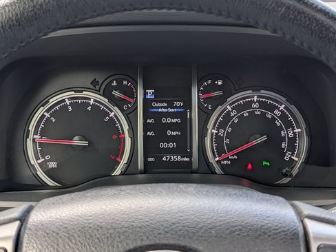 Used 2020 Toyota 4Runner Limited AWD/4WD image 25