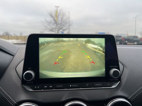 Used 2023 Nissan Sentra SV image 18