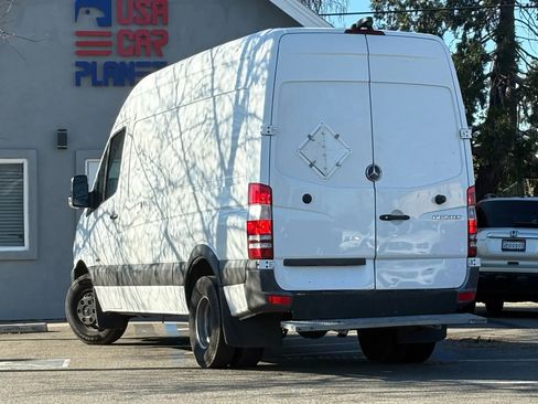Used 2016 Mercedes-Benz Sprinter 3500 image 8