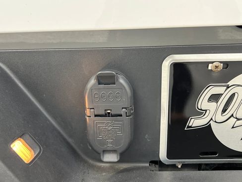 Used 2024 GMC Sierra 1500 Elevation AWD/4WD image 26