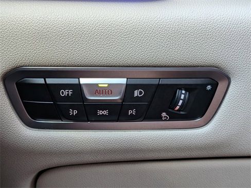 Used 2022 BMW X5 sDrive40i w/ Premium Package image 30