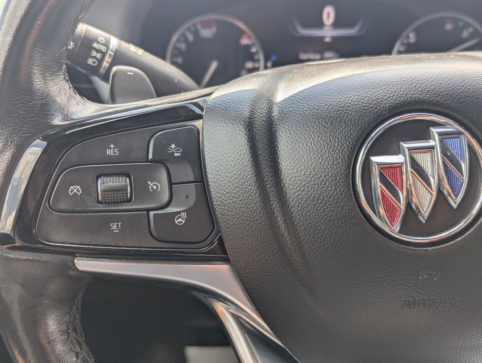 Used 2022 Buick Enclave Premium FWD image 25
