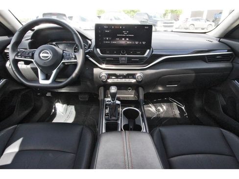 Certified 2025 Nissan Altima 2.5 SR w/ SR Premium Package FWD image 11