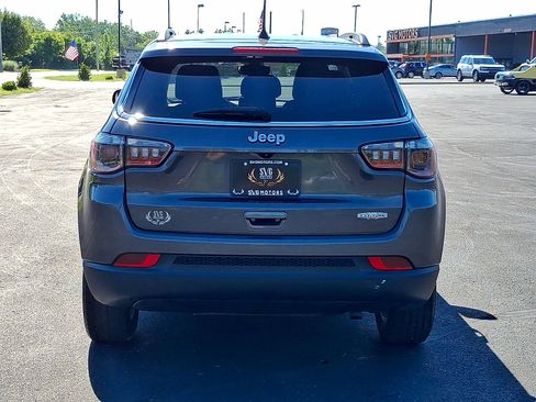 Used 2022 Jeep Compass Latitude w/ Convenience Group FWD image 23