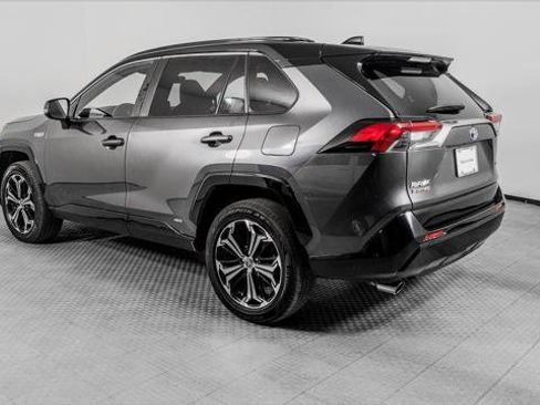 Used 2024 Toyota RAV4 XSE AWD/4WD image 6