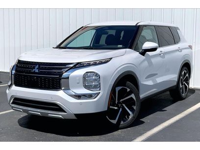 Used 2024 Mitsubishi Outlander SE