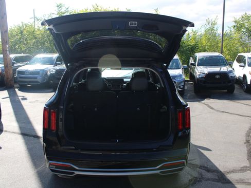 Used 2023 Kia Sorento SX image 11