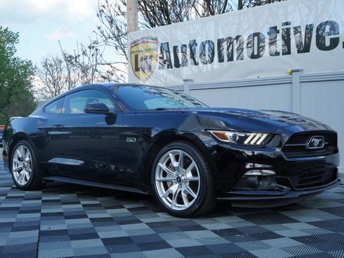 Used 2015 Ford Mustang GT Premium w/ Equipment Group 401A RWD image 3