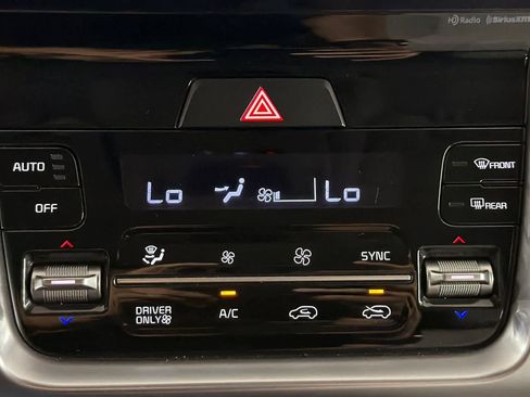 Used 2023 Kia Sorento EX AWD/4WD image 21