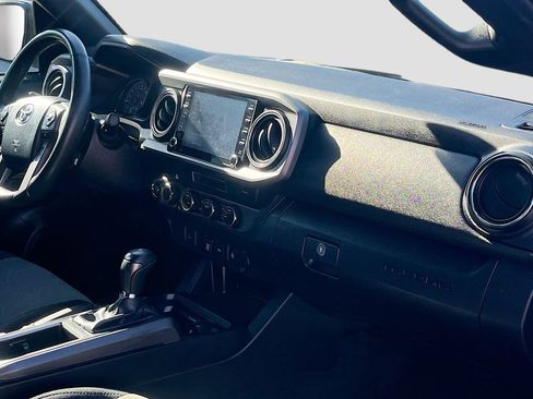 Used 2023 Toyota Tacoma TRD Sport AWD/4WD image 26