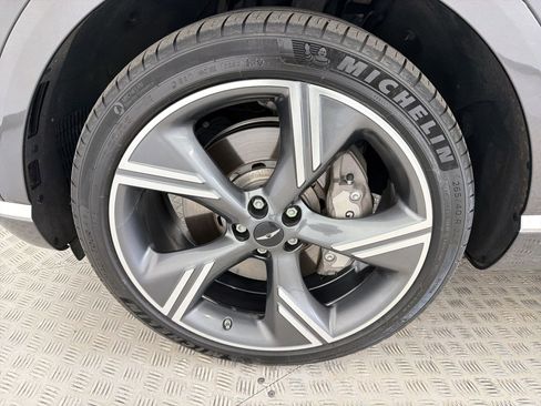 Used 2025 Genesis GV80 2.5T Prestige AWD/4WD image 11