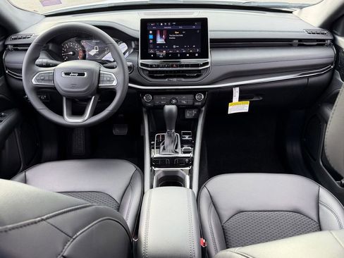 New 2026 Jeep Compass Latitude AWD/4WD image 16