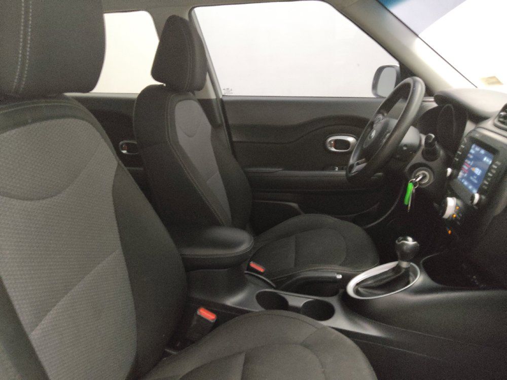 Used 2019 Kia Soul + FWD image 21